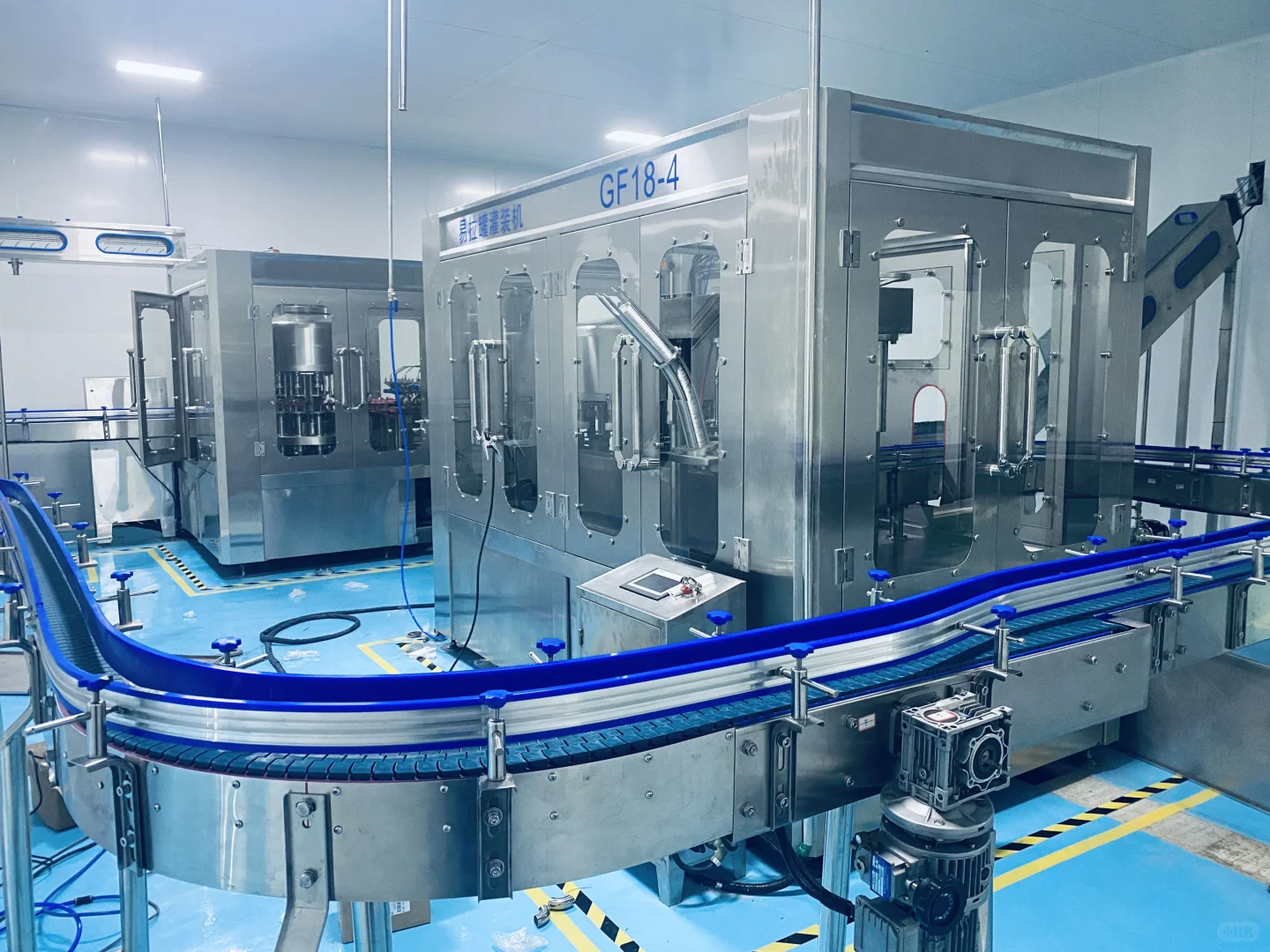 全自动易拉罐红牛饮料生产线设备组成介绍