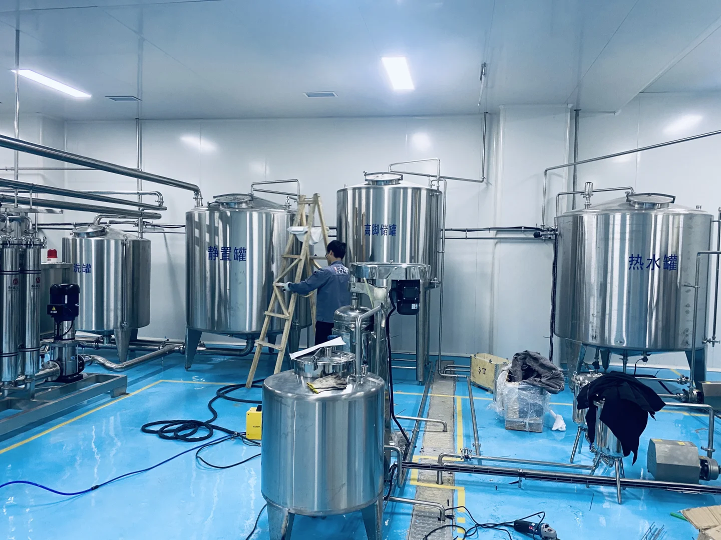 全自动易拉罐红牛饮料生产线设备组成介绍