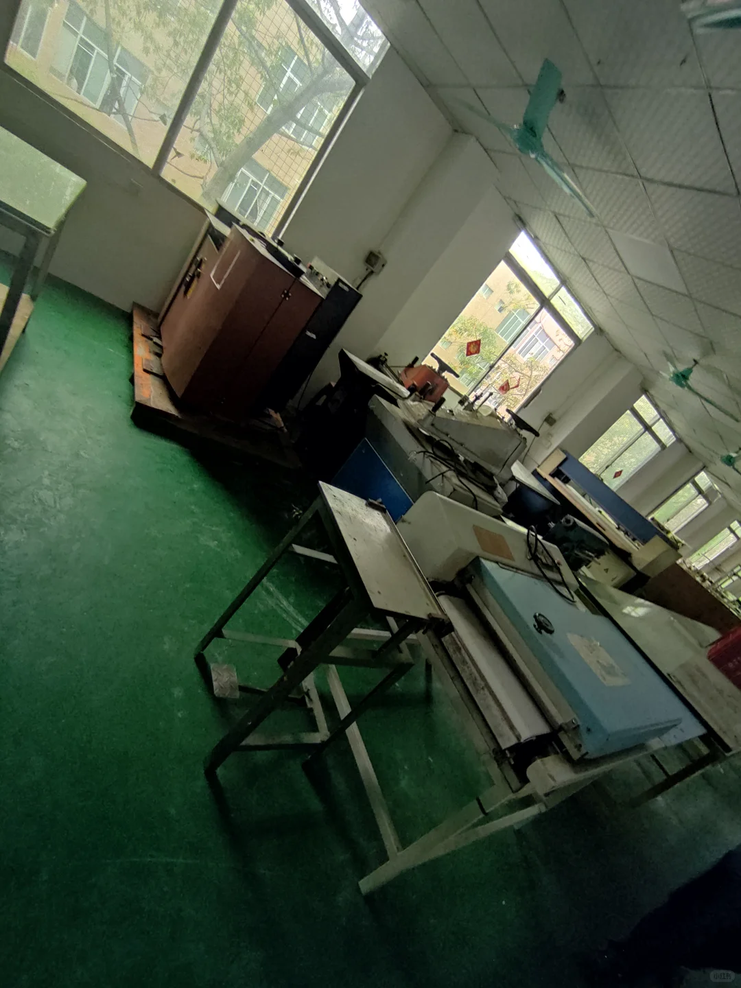 工厂破产，全部甩，甩卖。