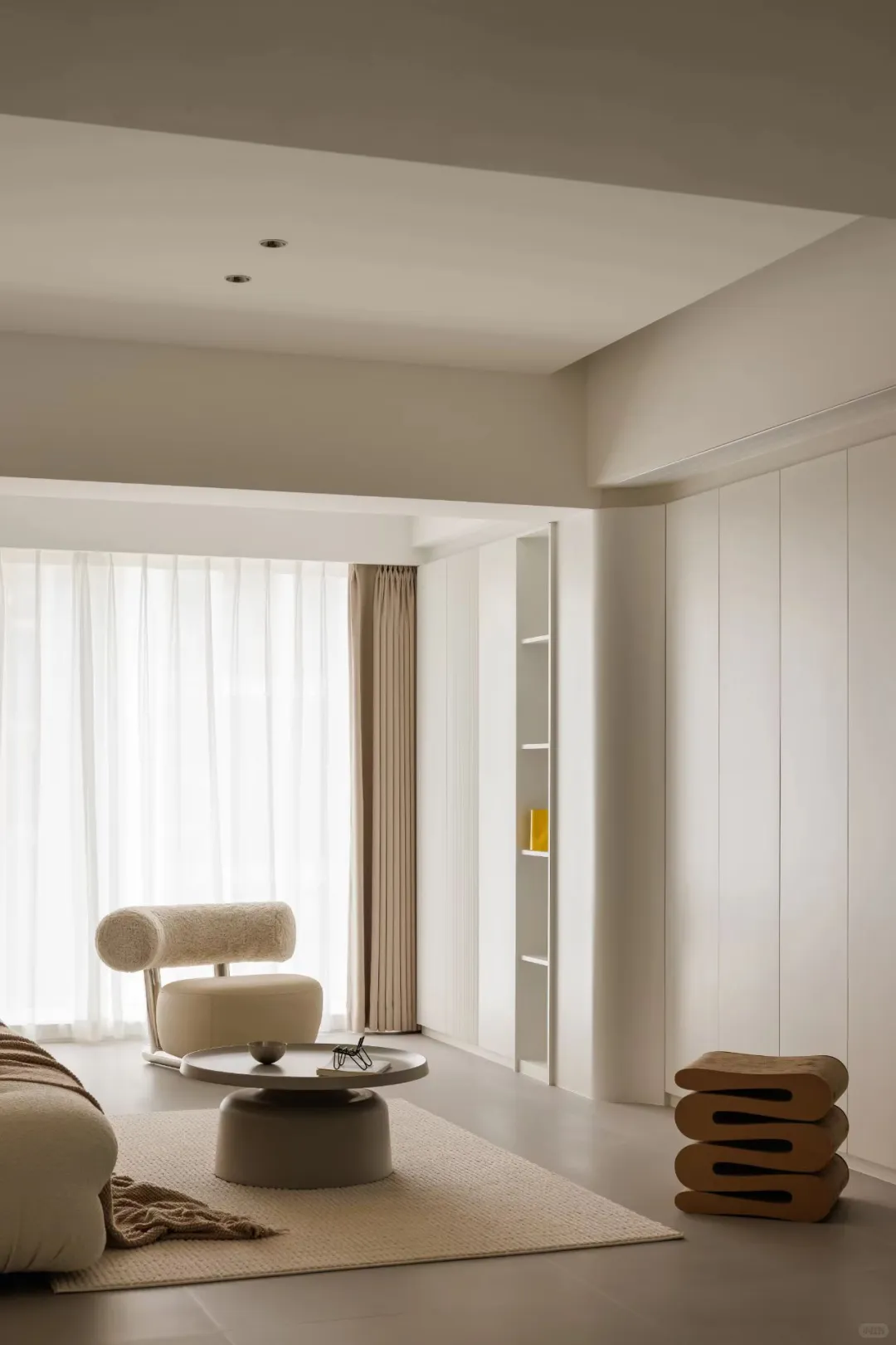 奶油风的温柔，水泥灰的硬朗，绝配！