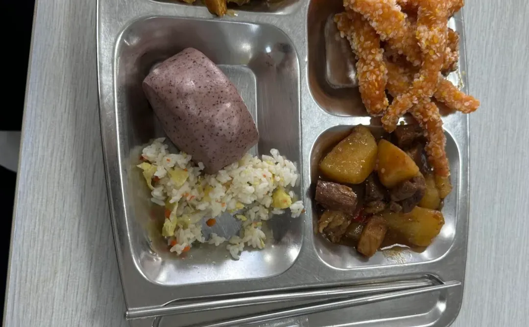 石家庄蛋糕厂,能带耳机上班,要寒假工!