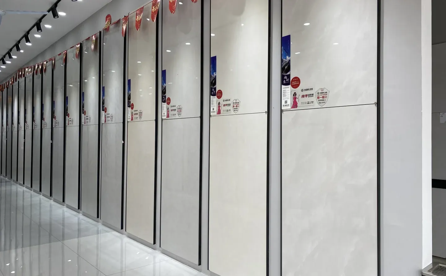 崇左瓷砖批发店柔光砖系列！喜欢奶油风快来