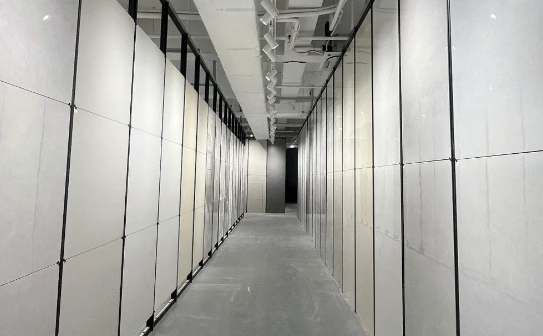 材料批发店卷疯了,瓷砖只要3.9元一片‼️