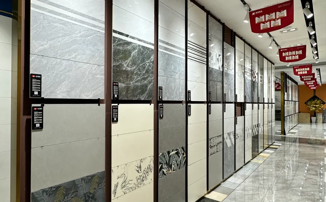 购瓷砖,只在这家!仓库直供,价格超低!