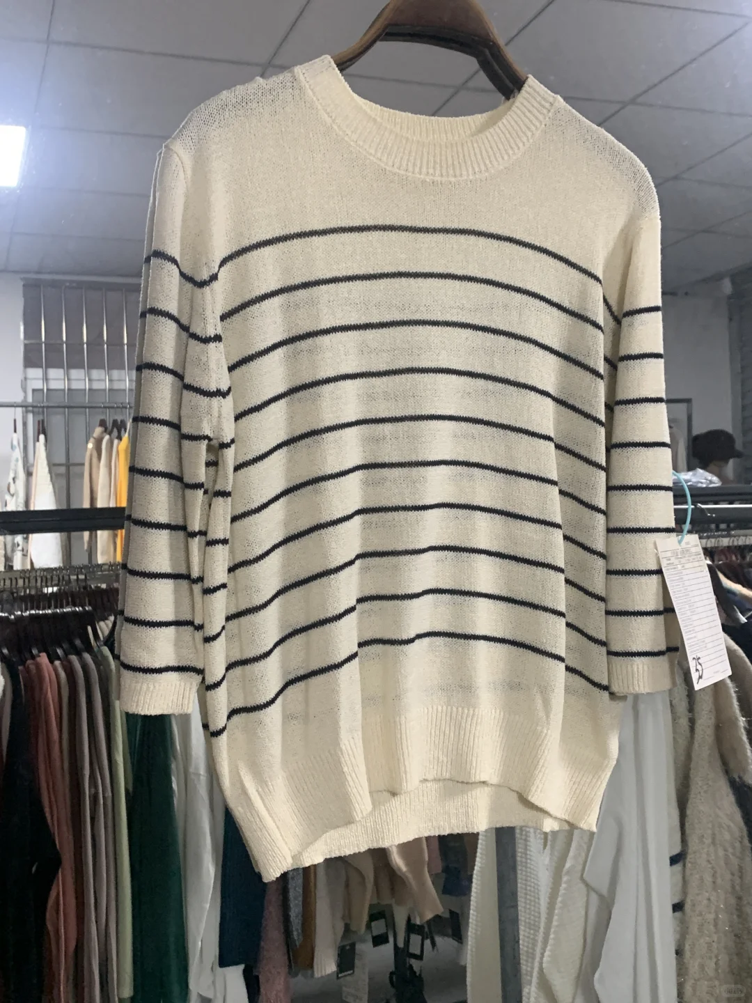 大学生寒假卖衣服挣生活费！