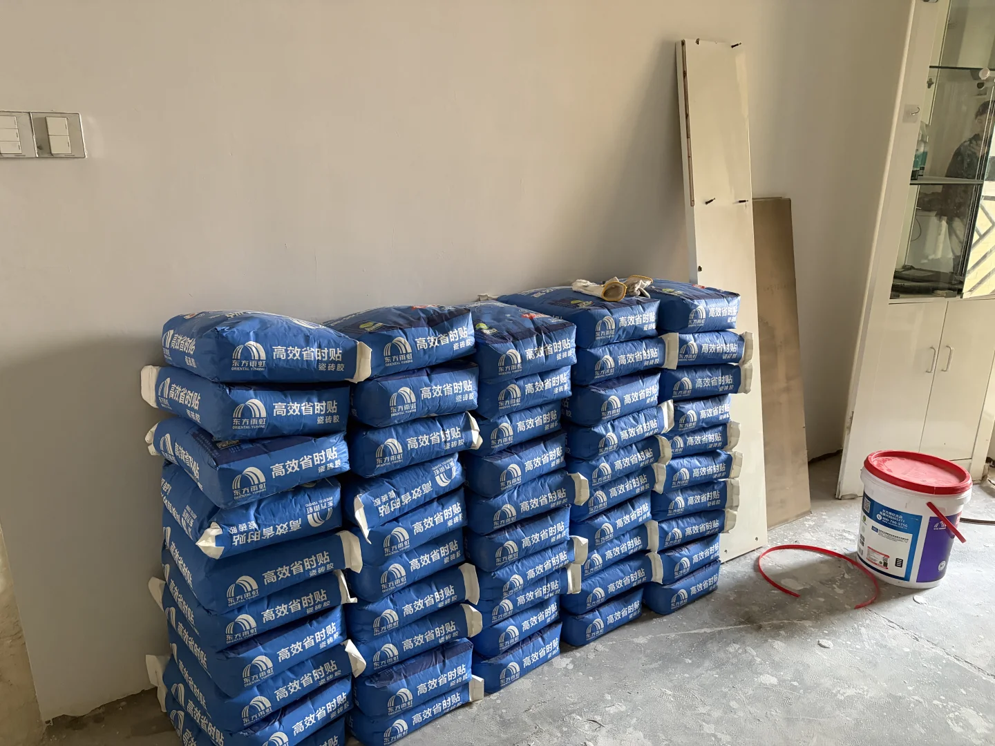 自装第二步:速战速决 地板砖