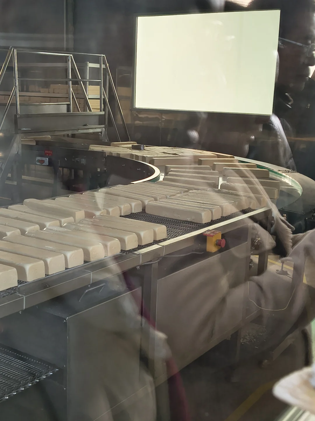 参观现代化食品厂，大为震撼!