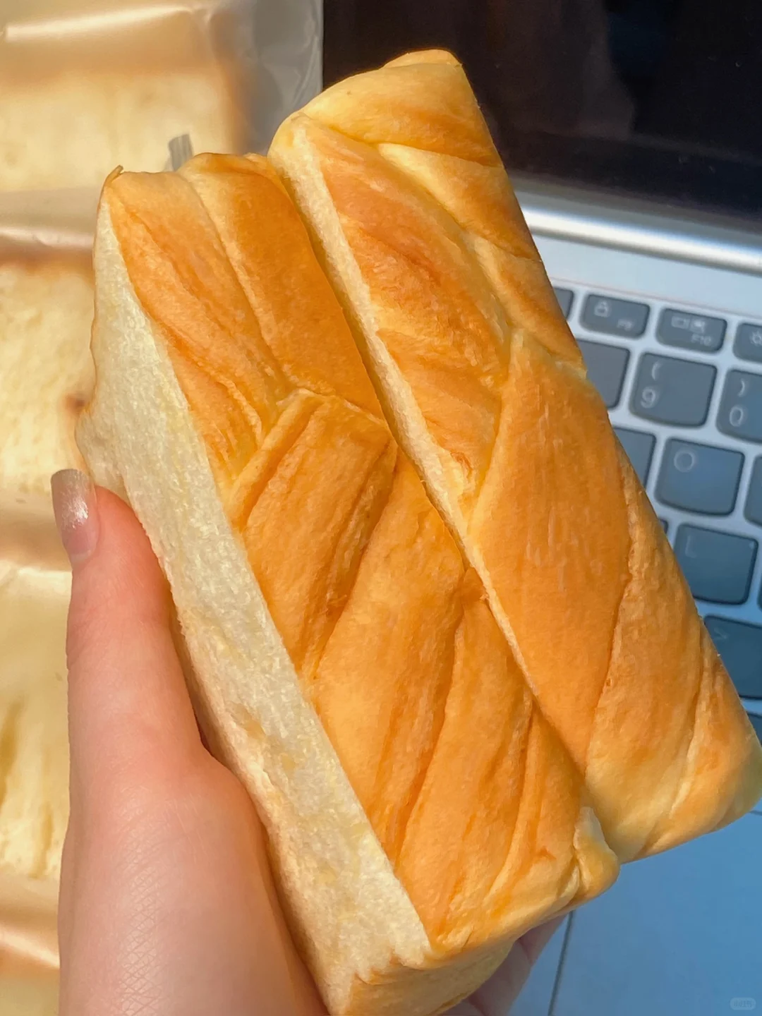 工厂生产的吐司为什么比手作的好??