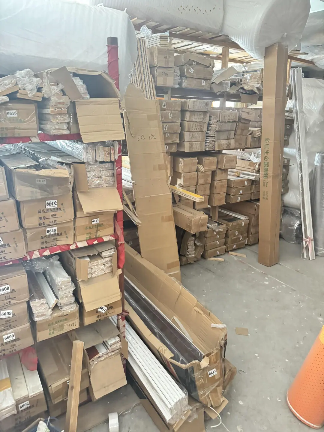 嘉兴地板批发仓库！！