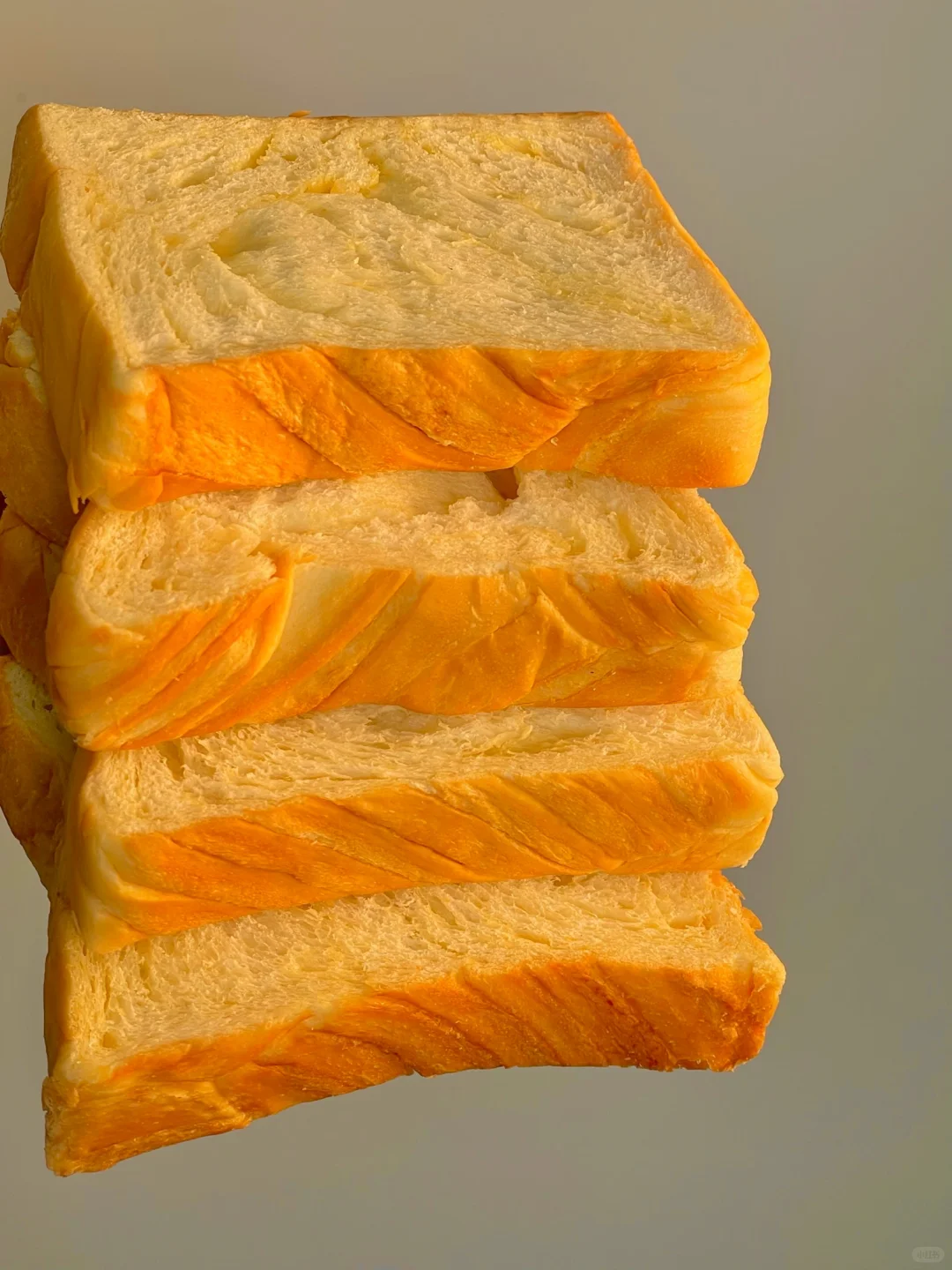 工厂生产的吐司为什么比手作的好??