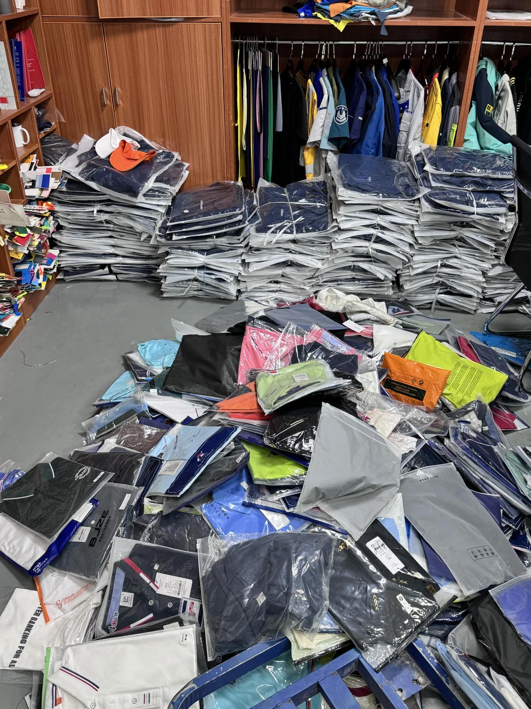 从几件样版到堆积如山,我的服装创业故事