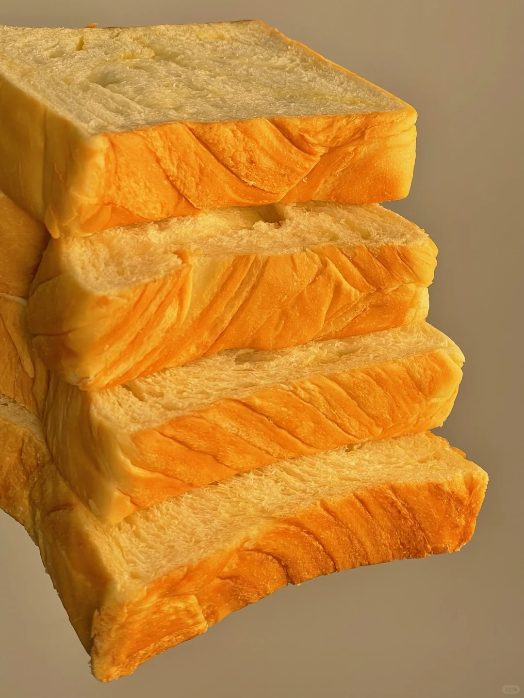 工厂生产的吐司为什么比手作的好??