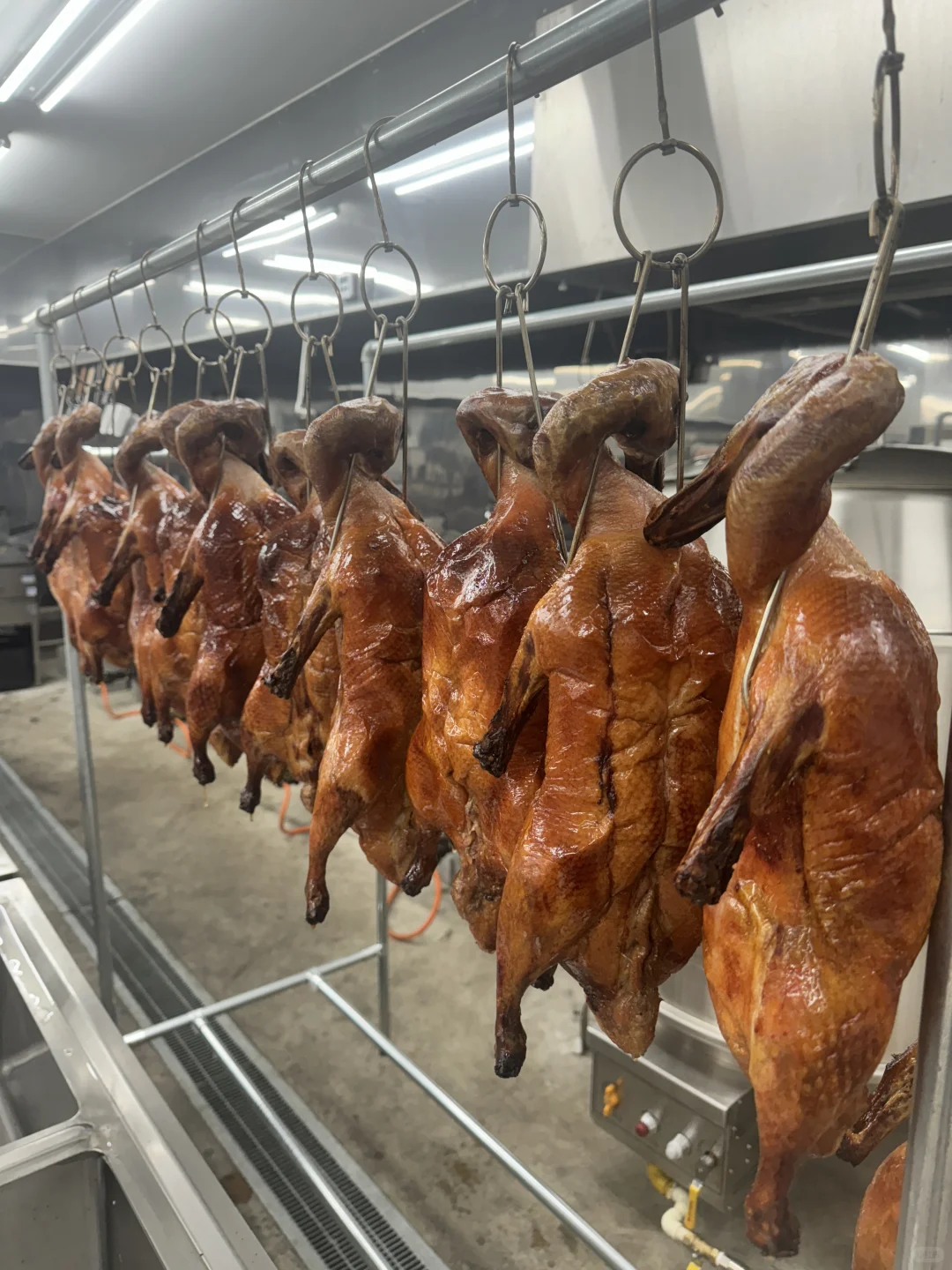 东京大型烤鸭工厂，代加工各类产品。