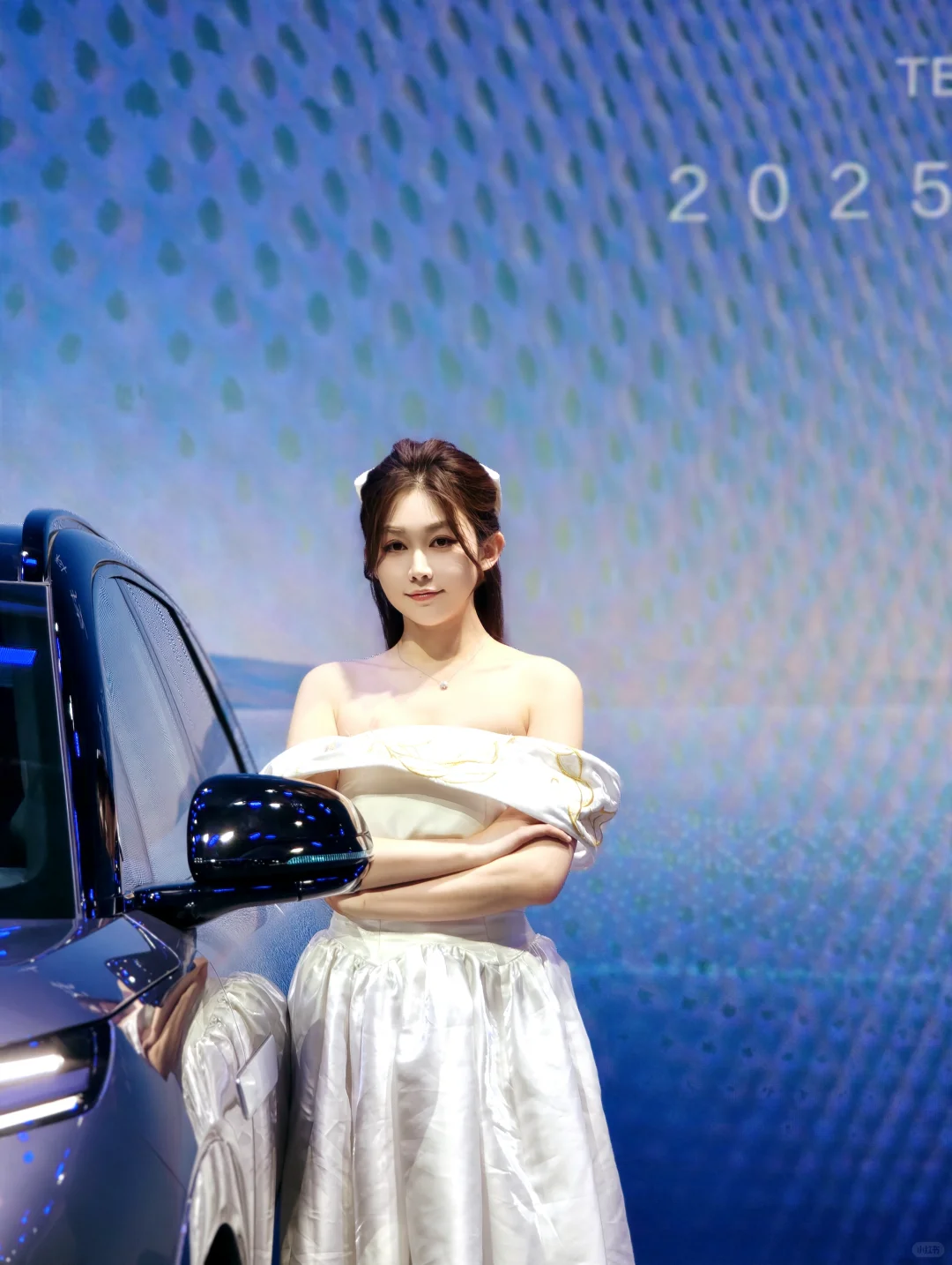 2025义乌车展比亚迪展台模特小姐姐，快去拍