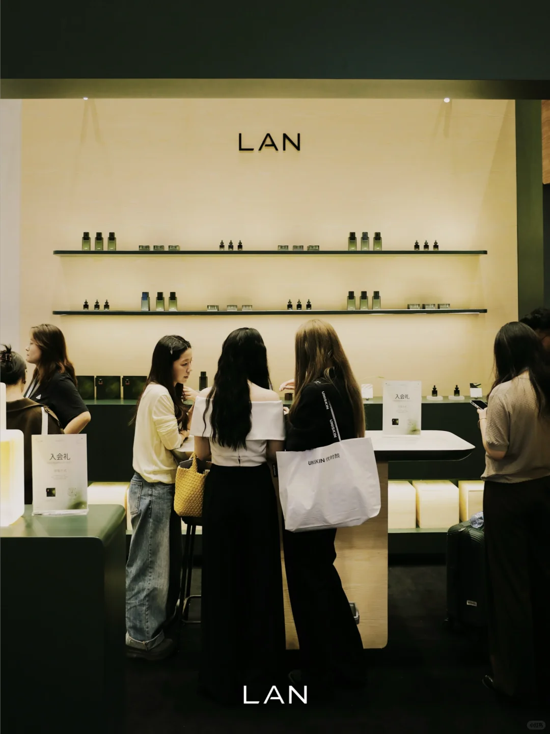 美护上海 | LAN栖沪境展陈已落 欢迎你来！