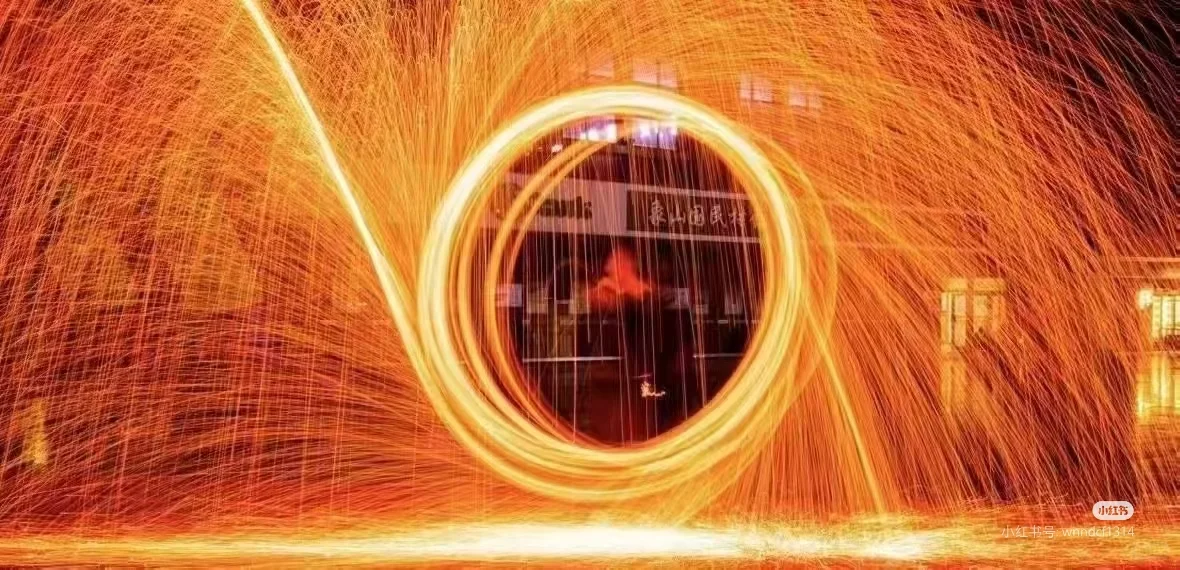 过年摆摊打树花,高利润低成本