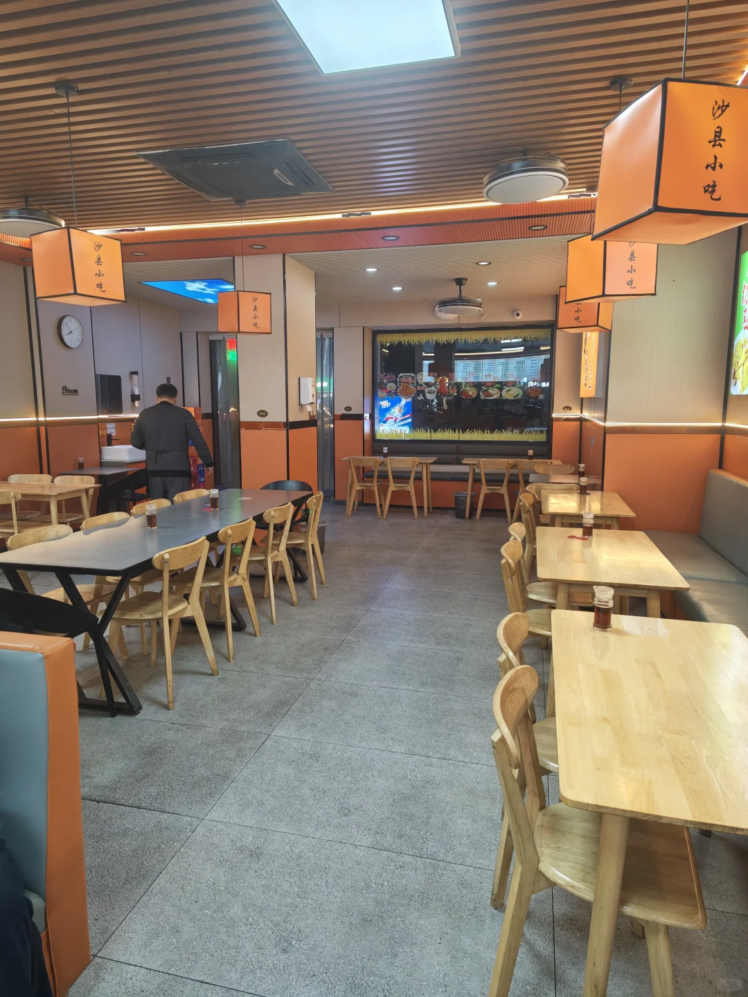 餐饮业寒冬，快开不下去了?