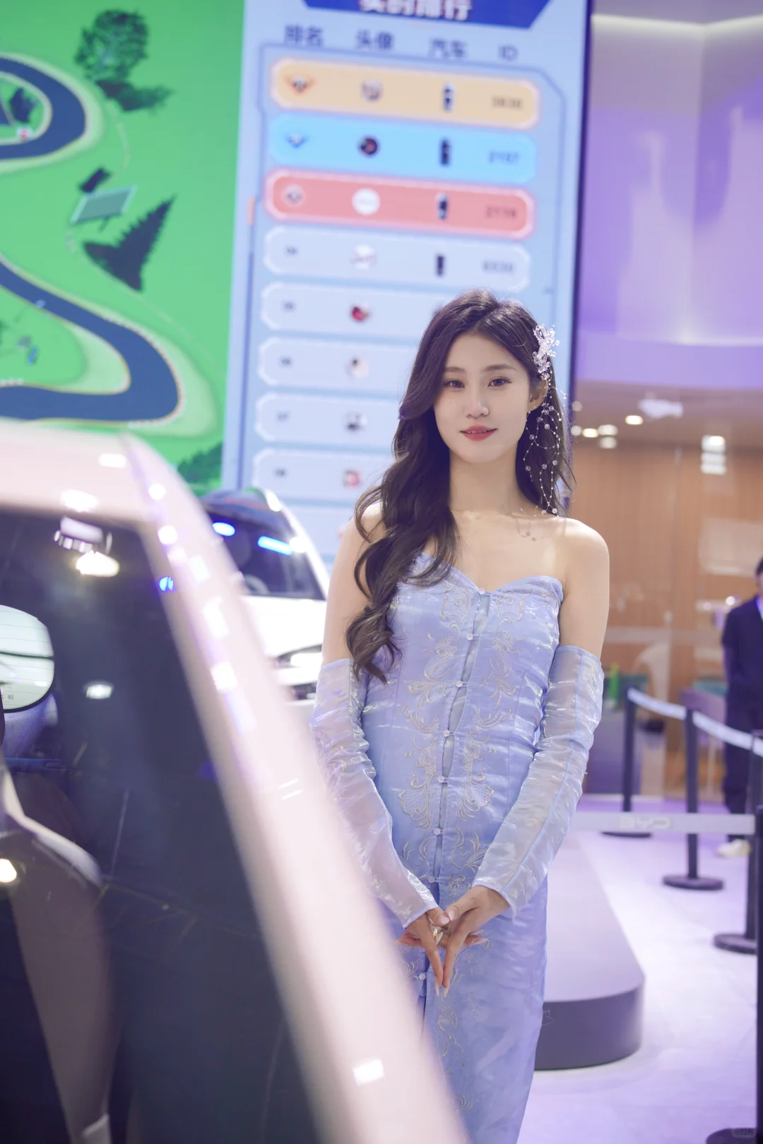 2025义乌车展比亚迪展台模特小姐姐，快去拍