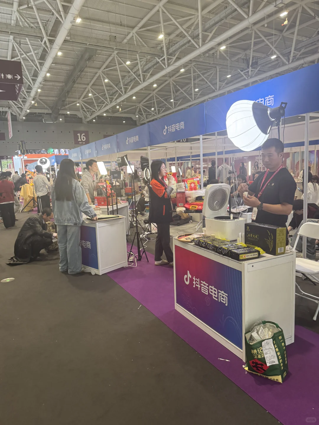 好逛好吃薅?的2025深圳餐饮展Hotelex