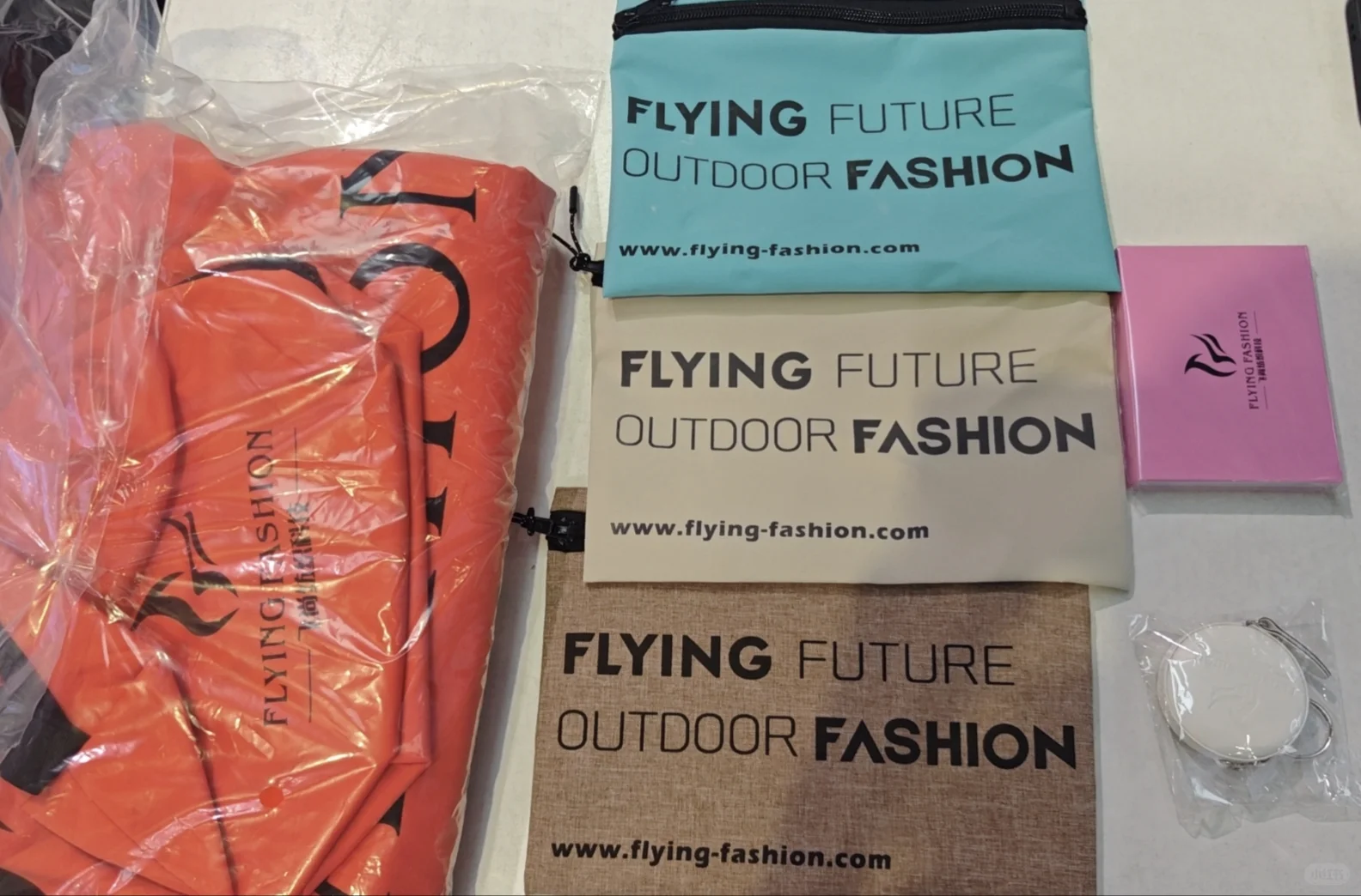 纺织厂牛马｜plogggg ：