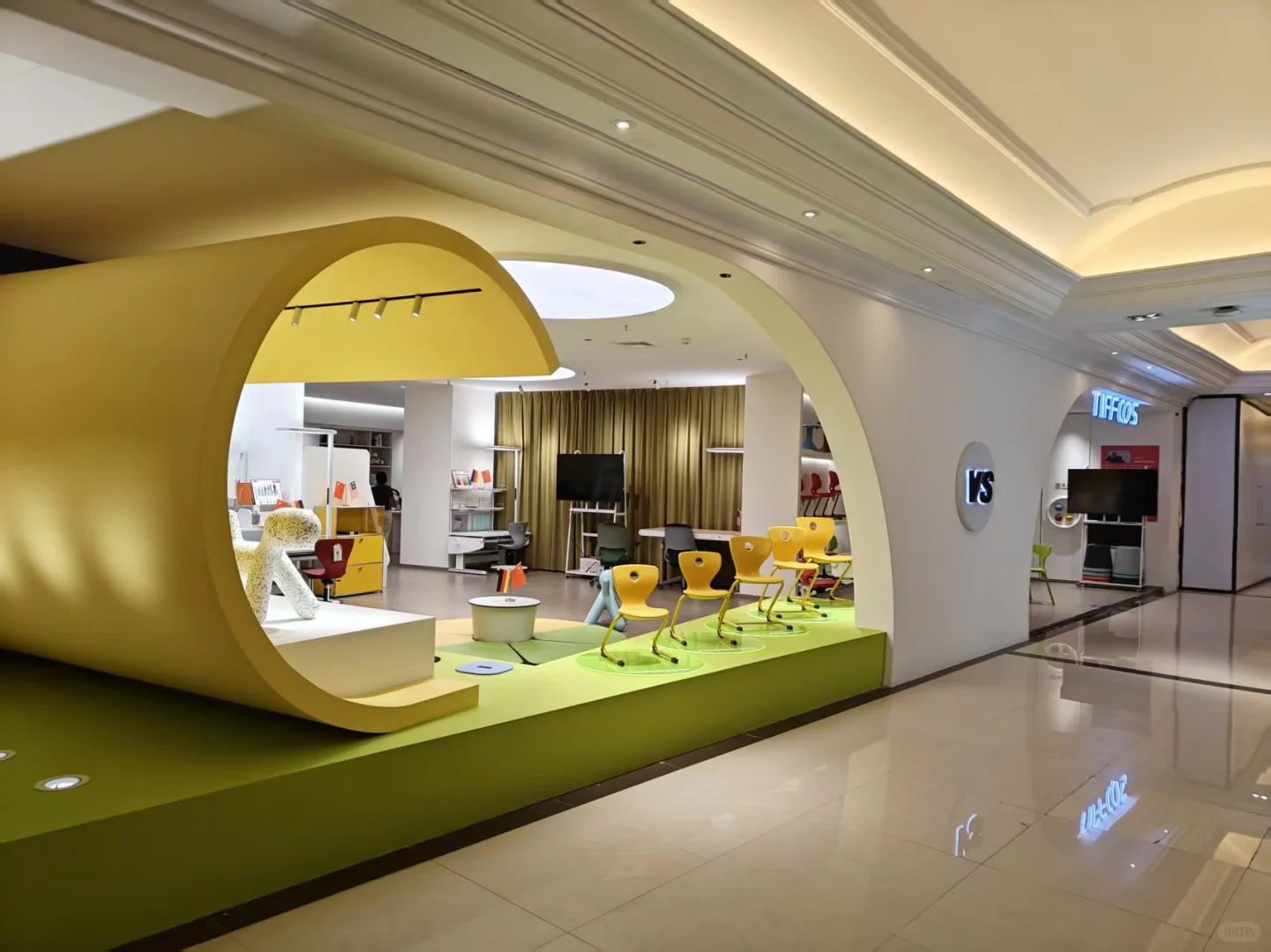 德国VS学生家具上海旗舰店