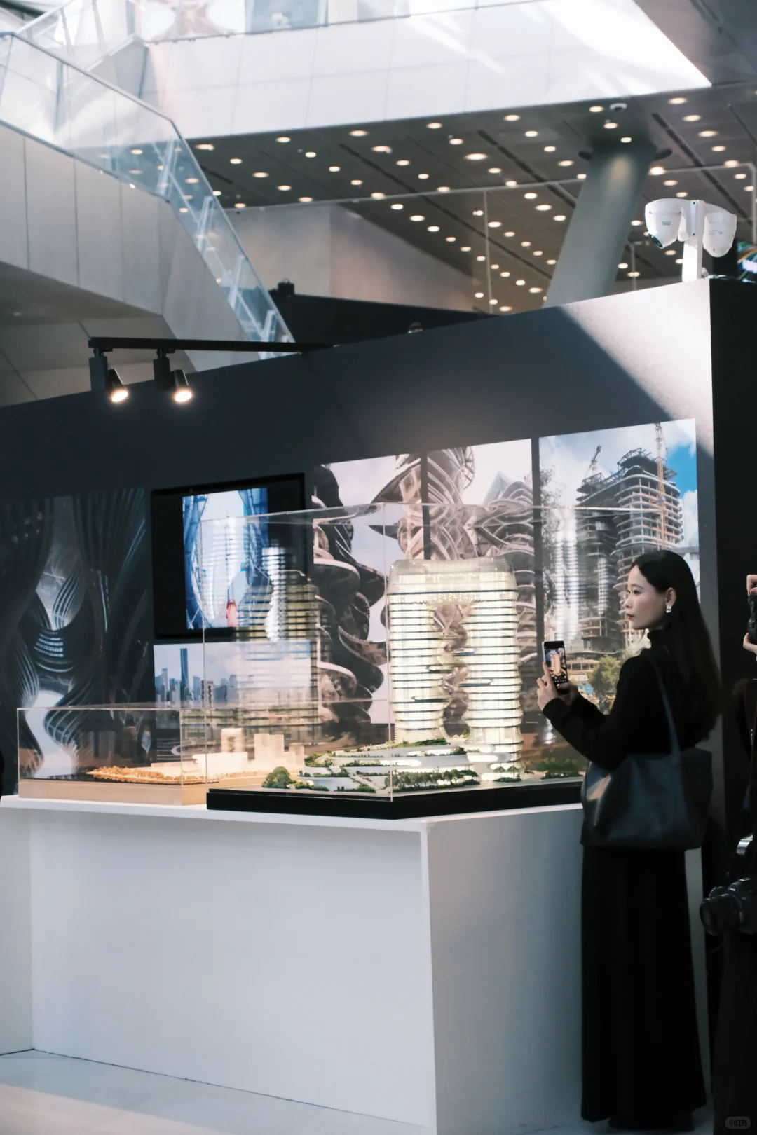 深圳新展?用未来感重新定义21世纪建筑美