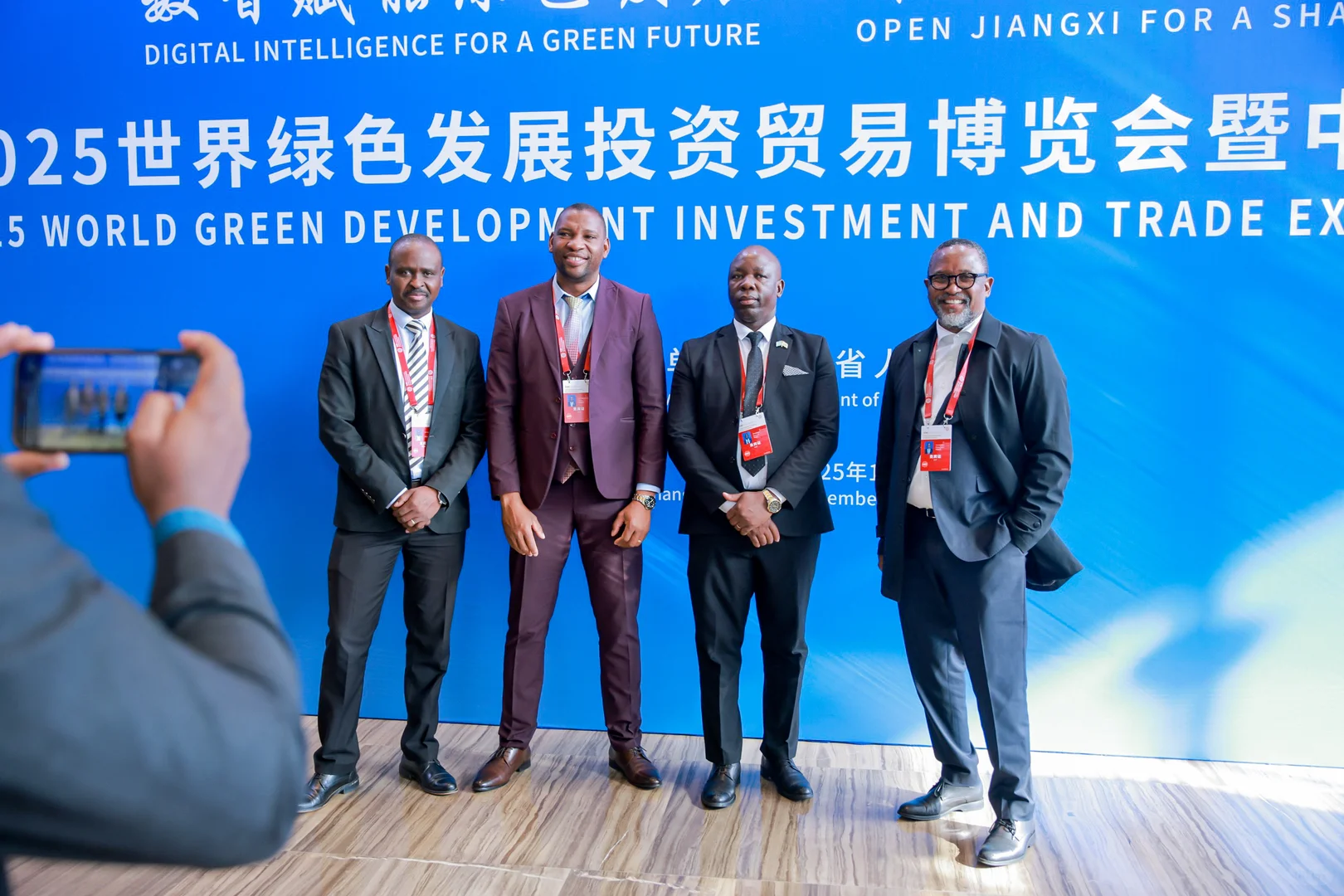 高端政务会议拍摄（照片直播）