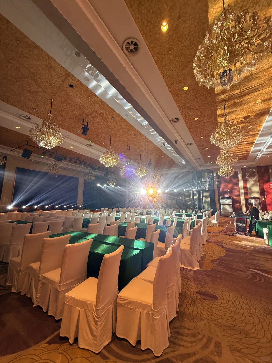 常州主持、常州美业主持、常州年会主持