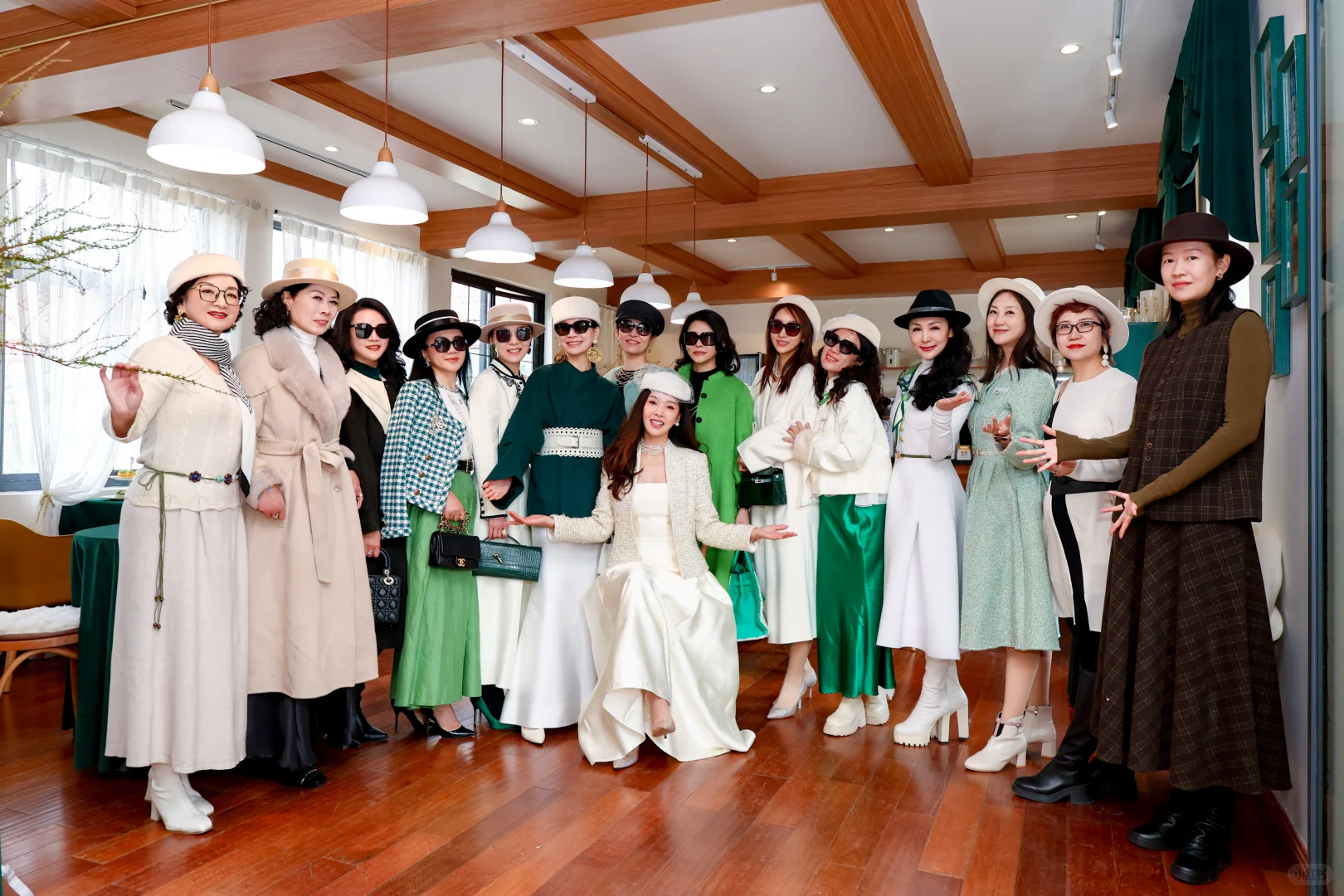 不管什么活动，这么拍准能刷爆朋友圈?