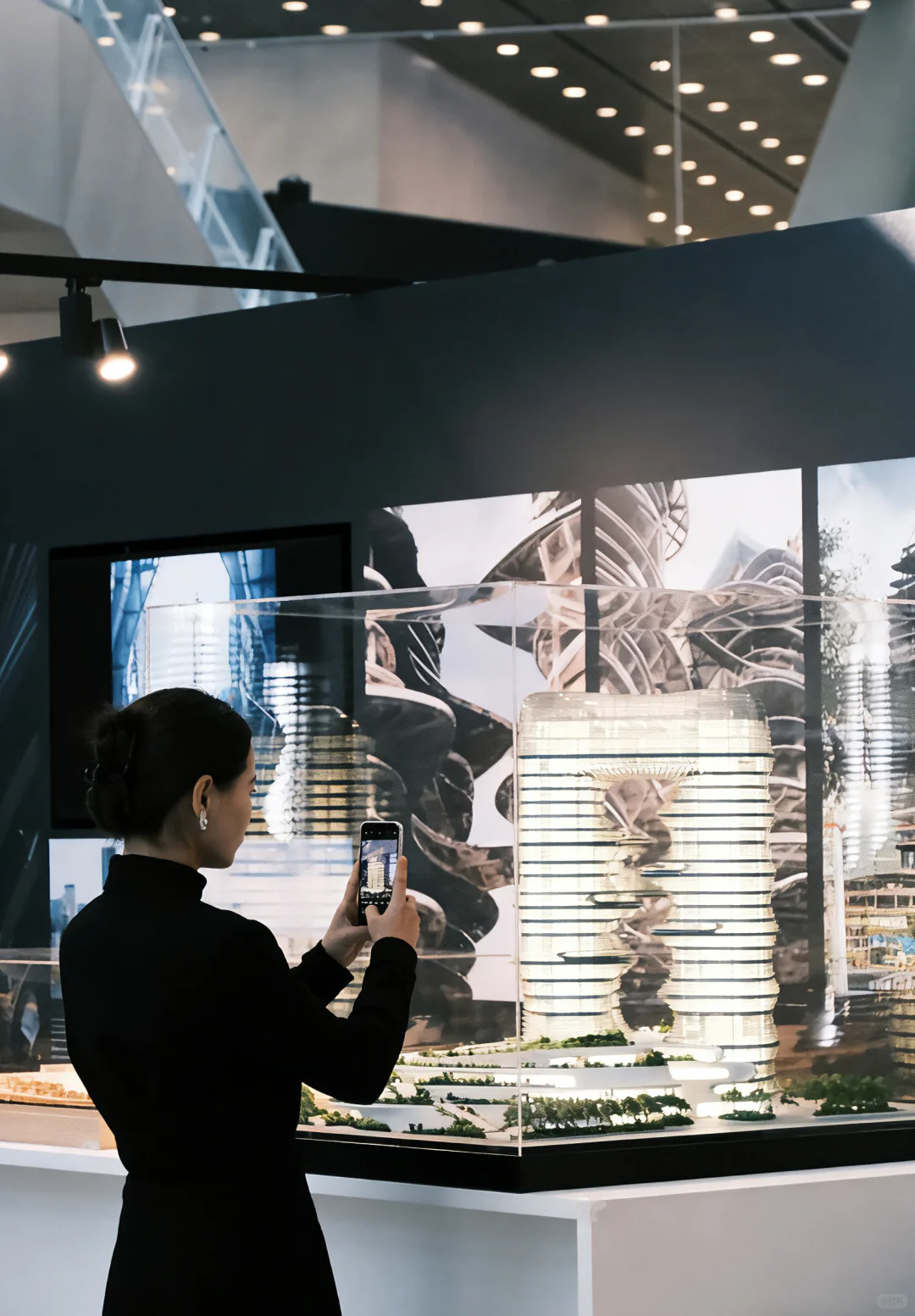 深圳新展?用未来感重新定义21世纪建筑美