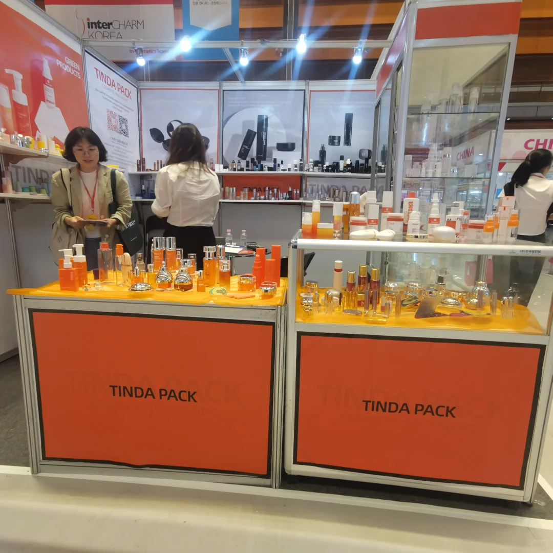 国外的标摊展位9平米就这样