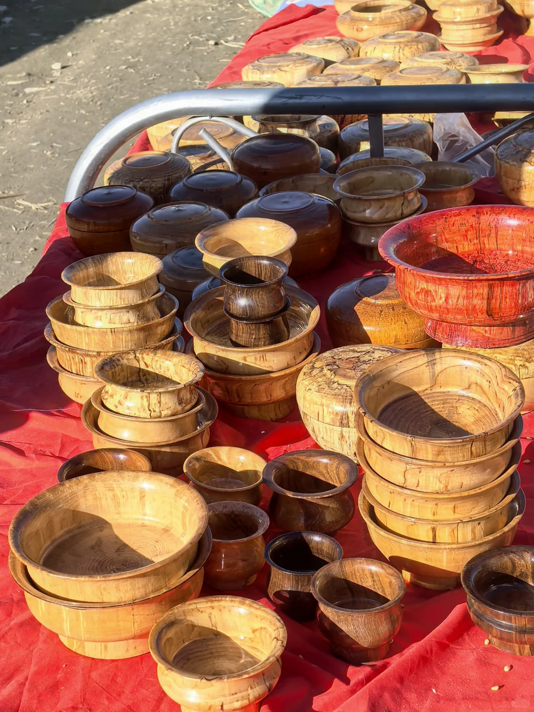 山南乃东的物资交易会