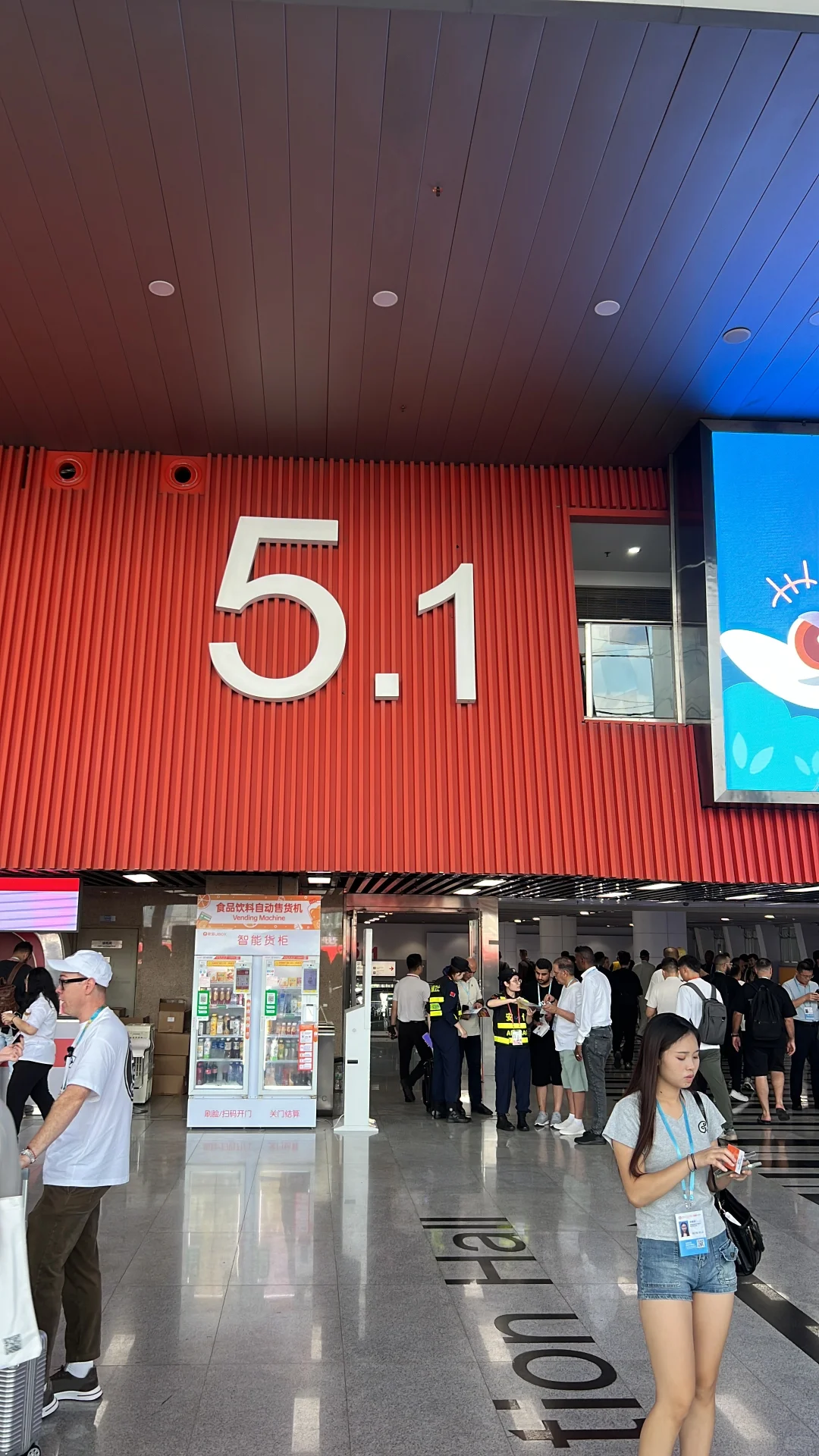 第一次来参加广交会！