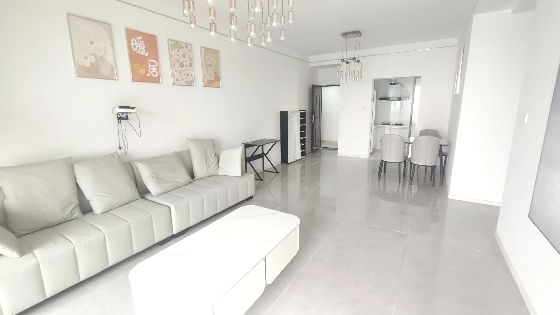 四川农业大学附近锦绣城三期精装套四出租