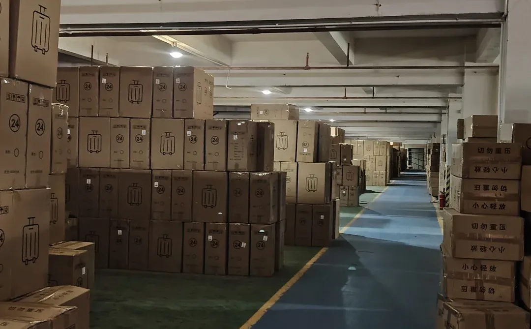 在广东15年箱包厂，品质与效率的完美结合