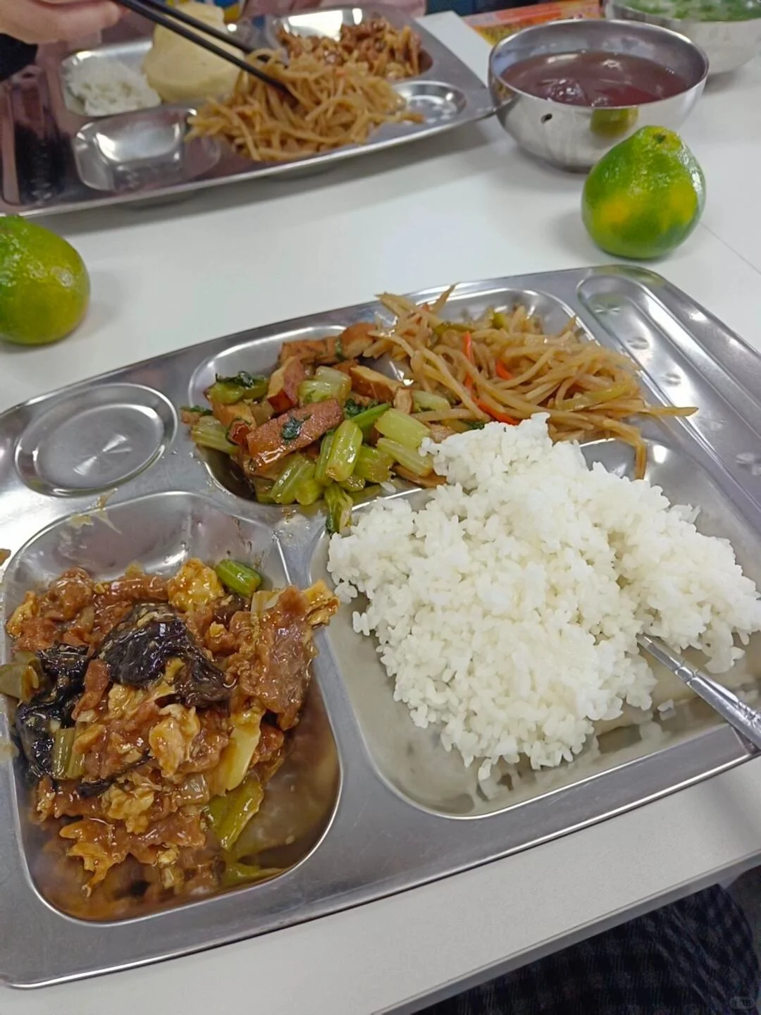 寒假来石家庄奶厂过渡两个多月挣了9000➕