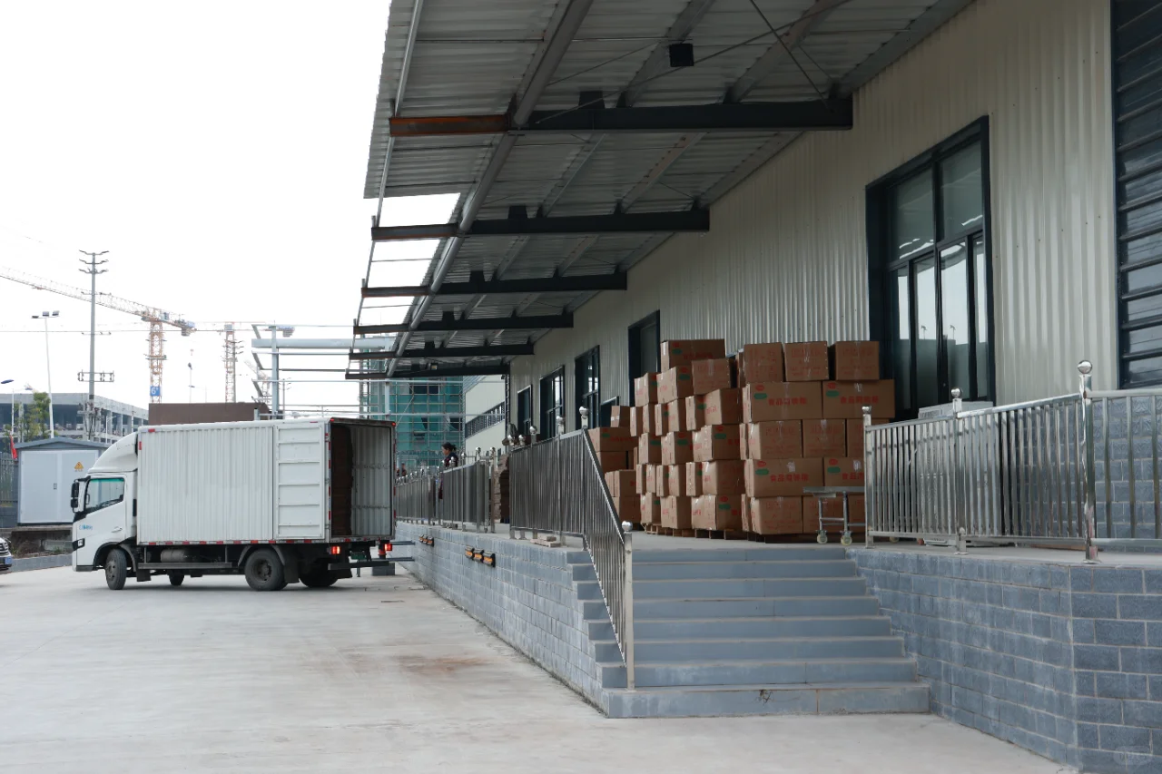 瑞霆食品厂，实拍哦~证明一下咱们是工厂