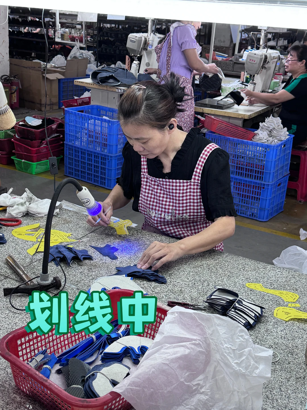 源头鞋厂欢迎各位来做外贸订单