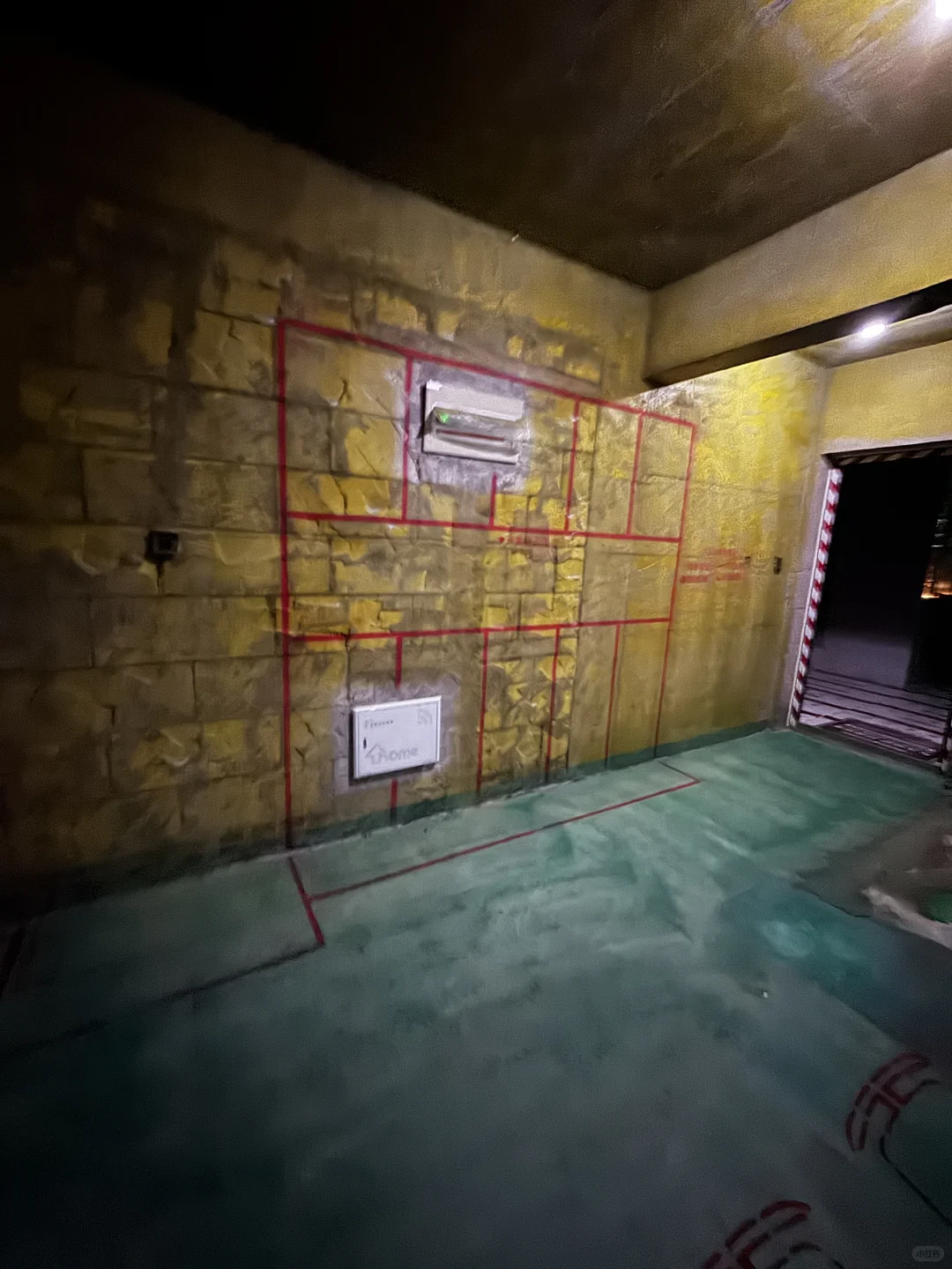 保温层找平用轻质石膏换水泥砂浆？