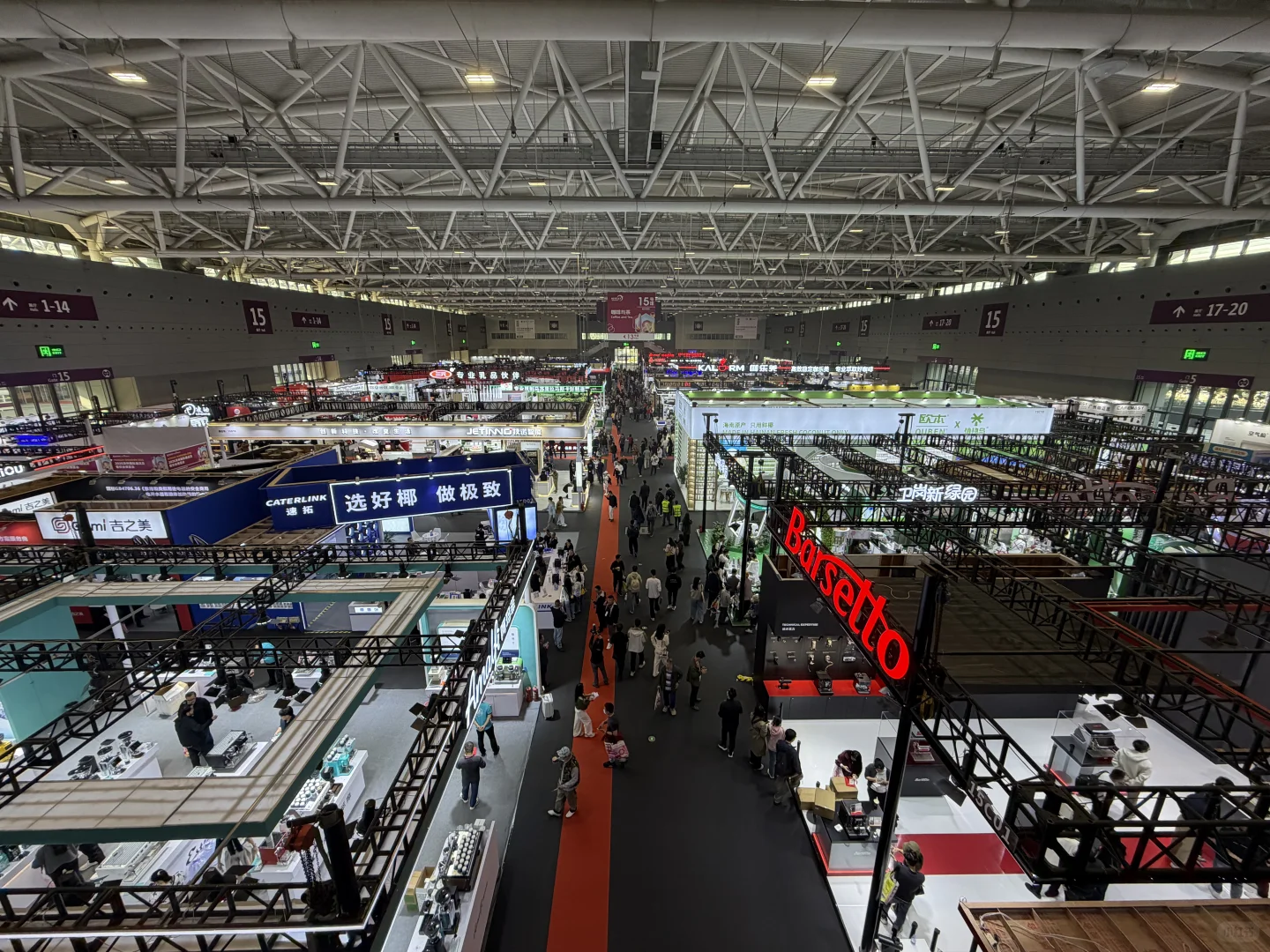 深圳的！！今天这里一亿人?