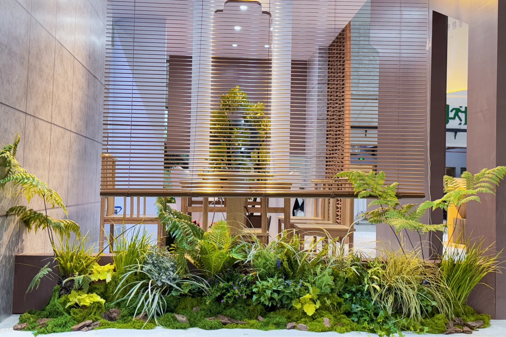 【把一座苔藓岛屿，搬进了疗愈展】