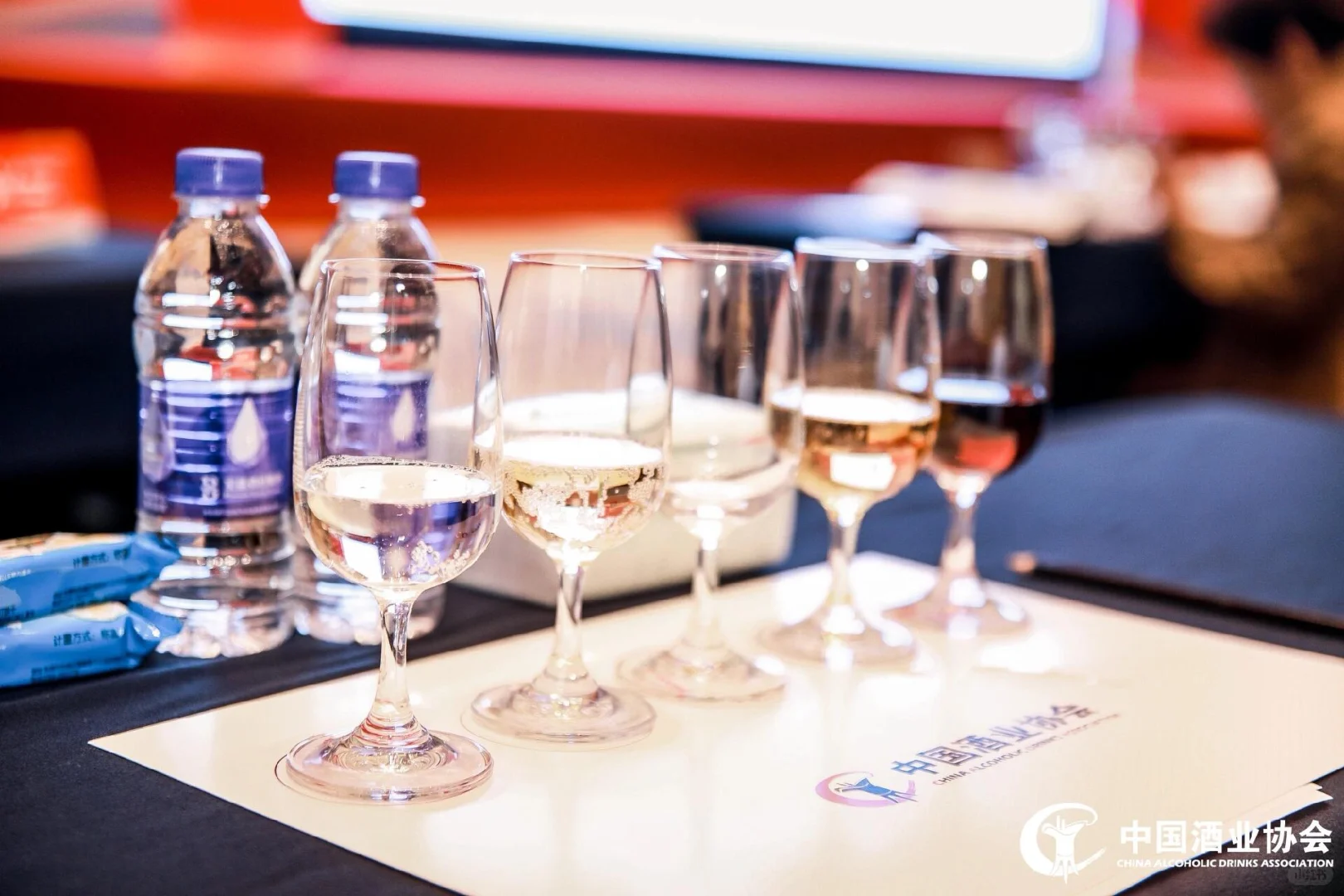 今年的酒协大会还是很有料的?