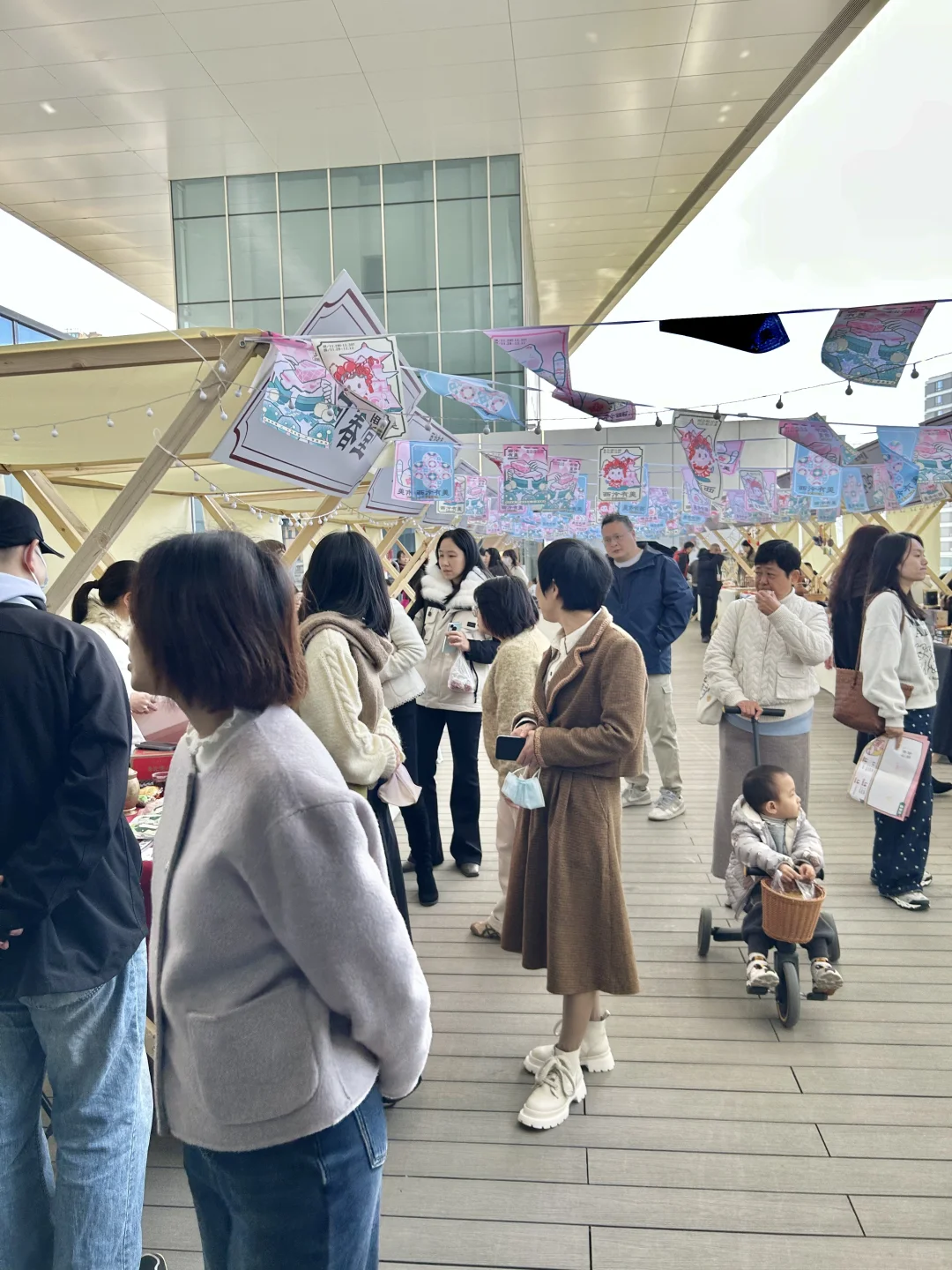 杭州！！预测明天这里会有10000人………