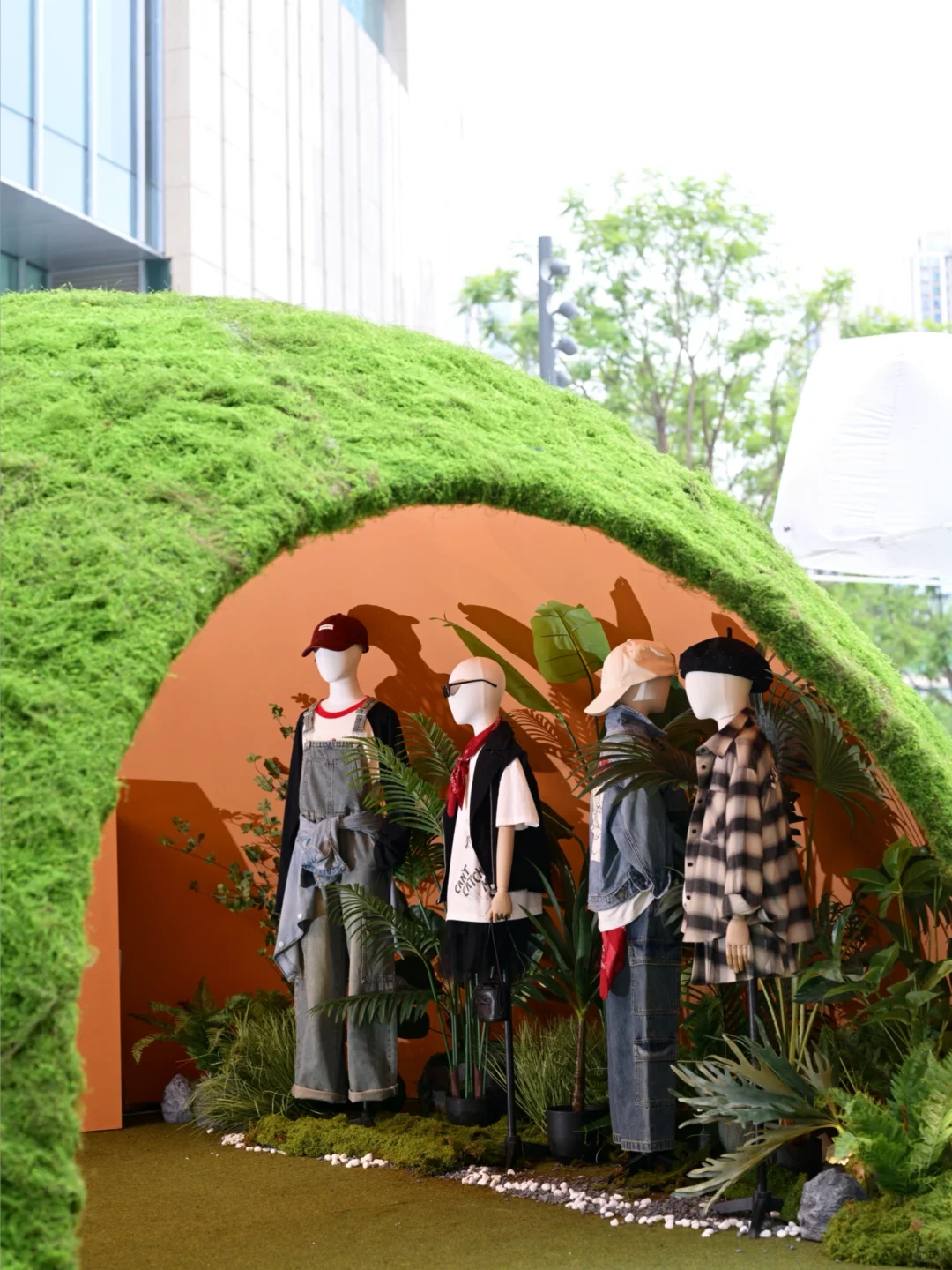 “我的自然朋友”概念展览开幕啦