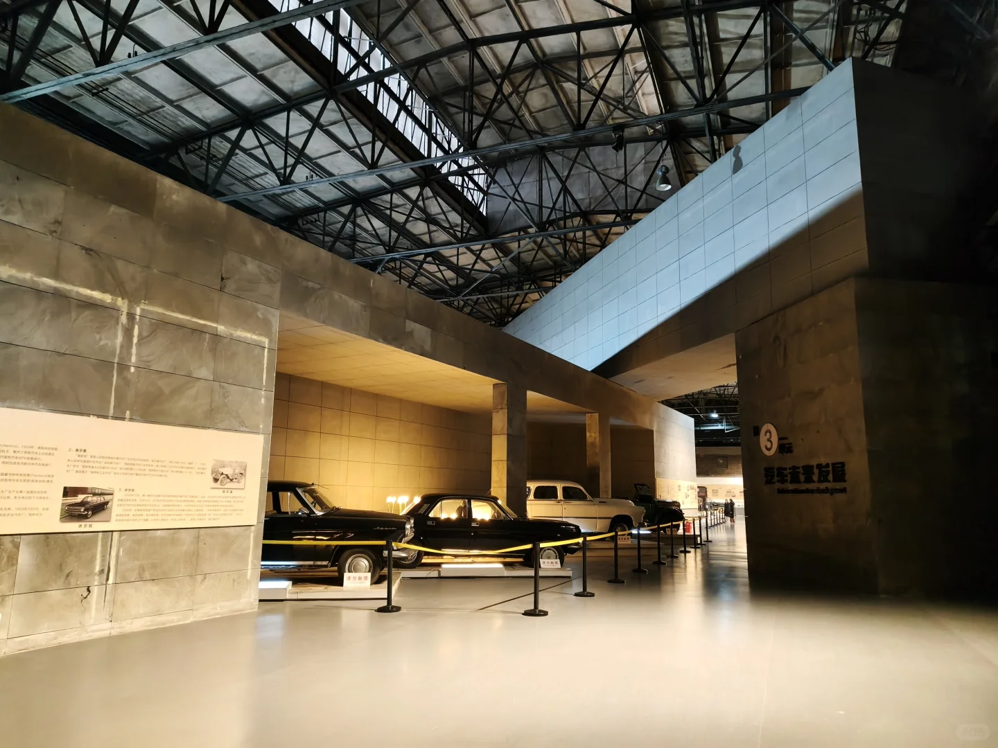 钢铁洪流的浪漫，他们工人有力量