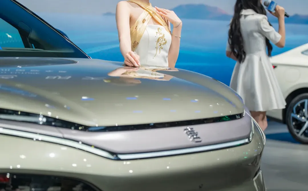 (第二十三届)广州国际汽车展览会-小熊