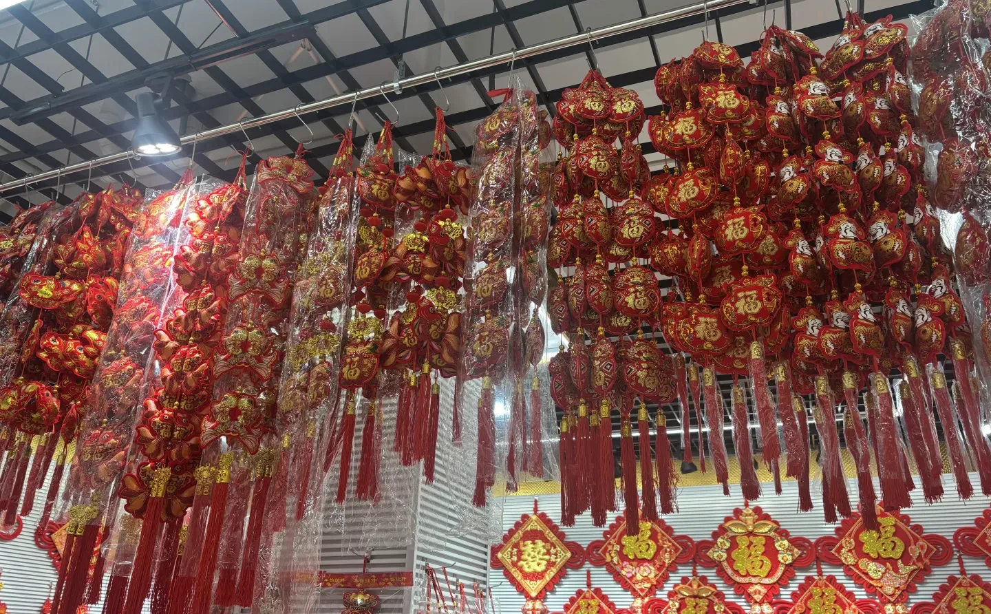 简单的摆一个架子，5天赚到一年生活费