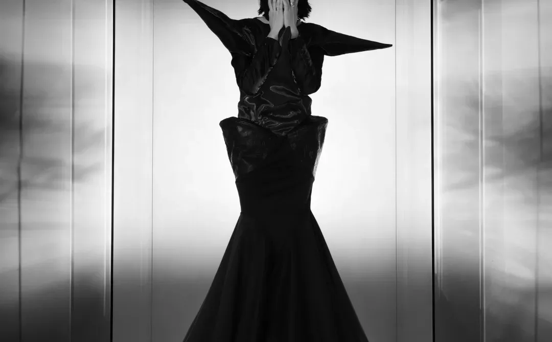 AI毕设|暗黑未来主义