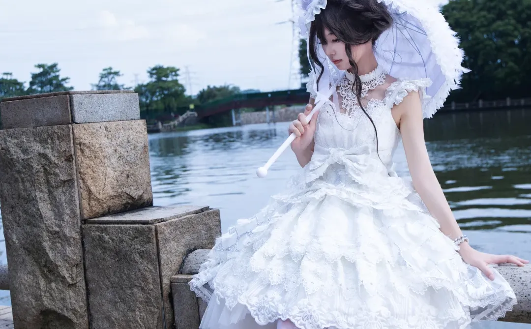 当你逛漫展刚好走到外场