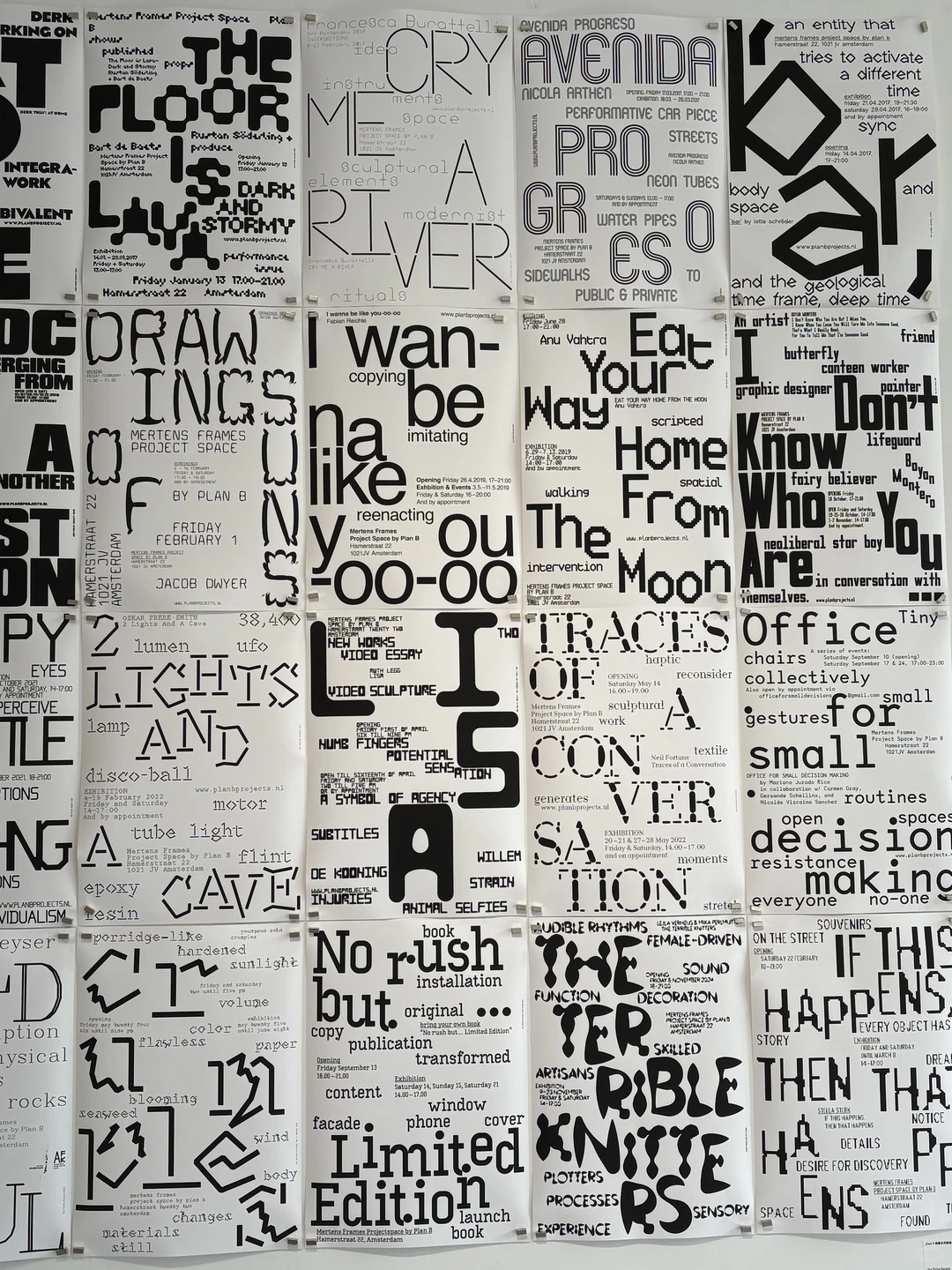 怎么还有设计展自带教程的啊?